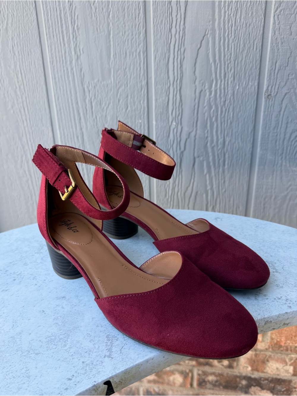 Style & Co Alinaa Burgundy Two-Piece Block Heel Dress Pumps - Picture 9 of 13